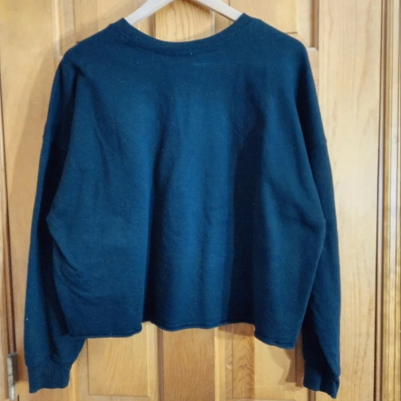 XXL Official Yellowstone Cropped Sweatshirt - Picture 4 of 4